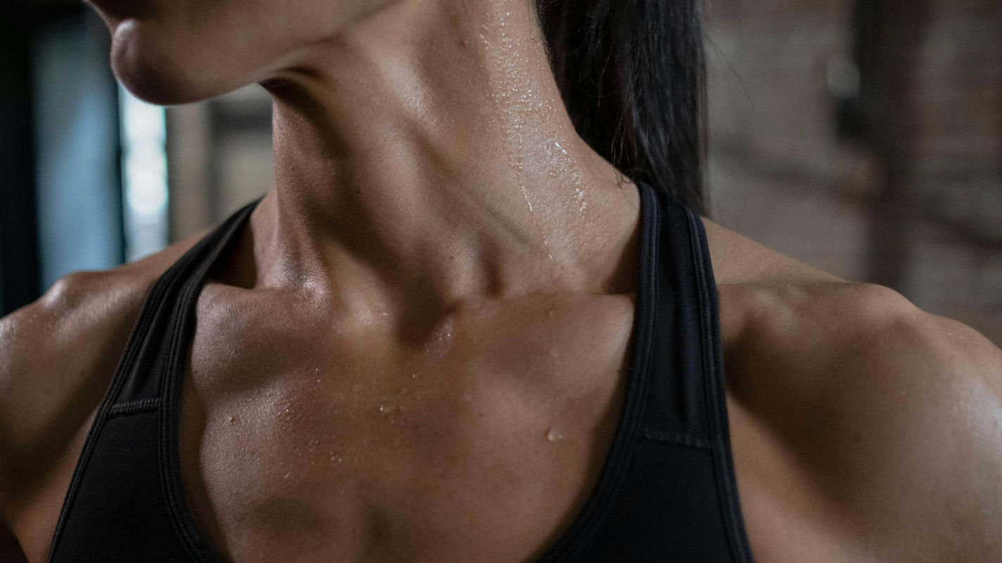Women wearing Tripulse at the gym